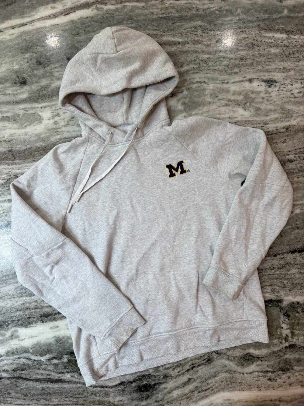 Men’s Lululemon X Michigan University Gray Hooded Sweatshirt
Medium - Picture 2 of 4